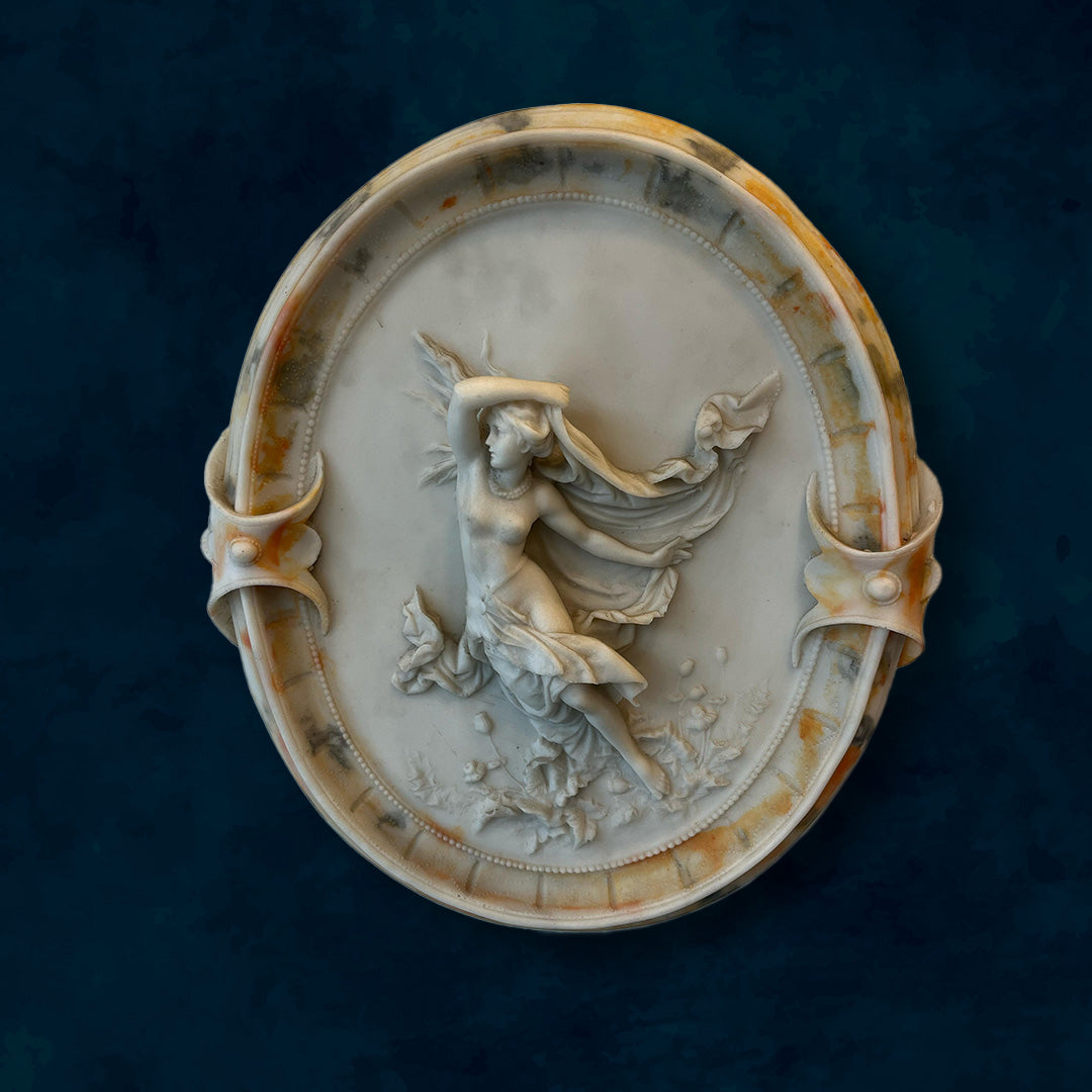 White European Oval Wall Decoration Plate with European Figurines - EA11