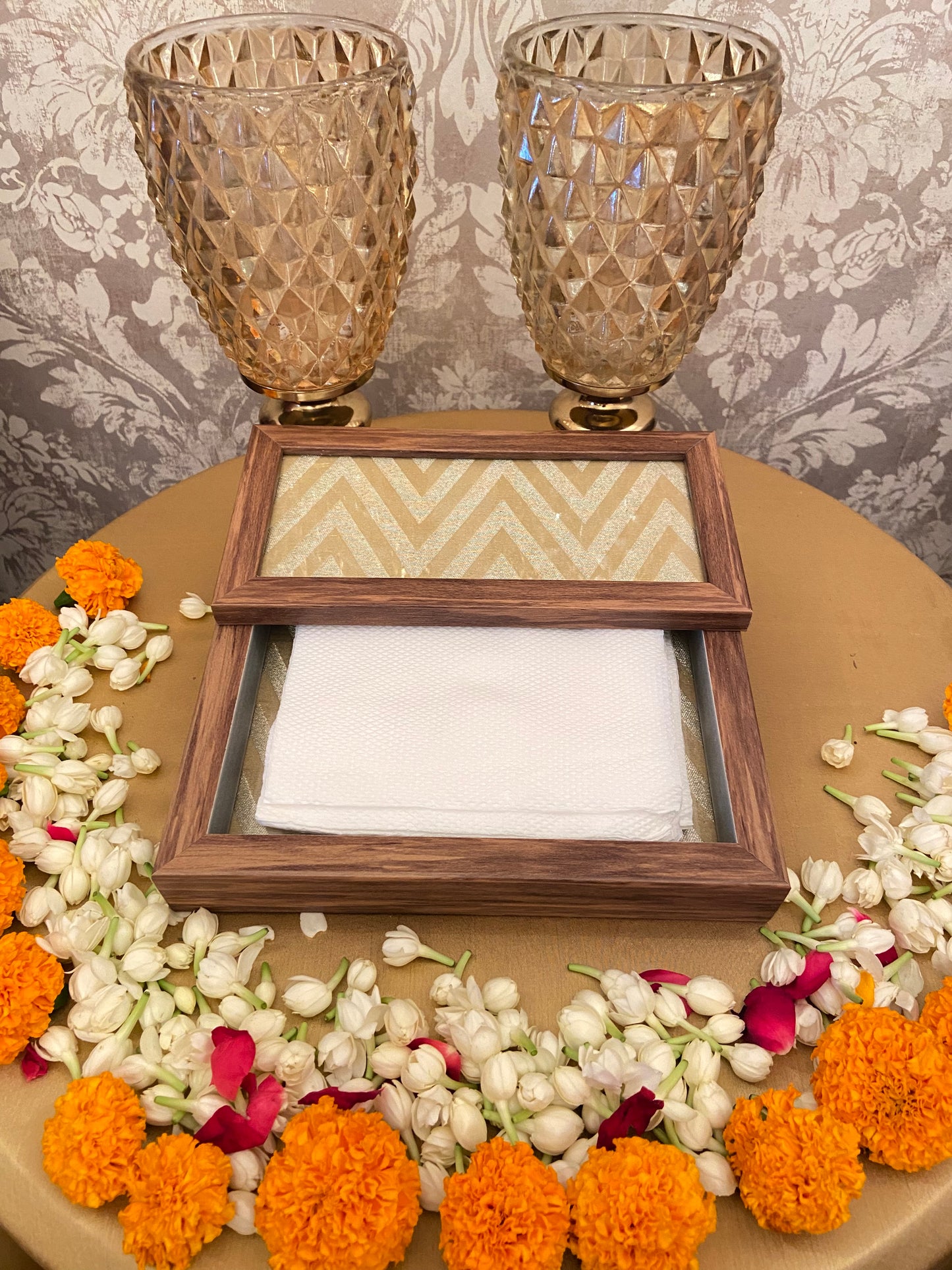 Designer Exquisite Napkin Holder- KMA13